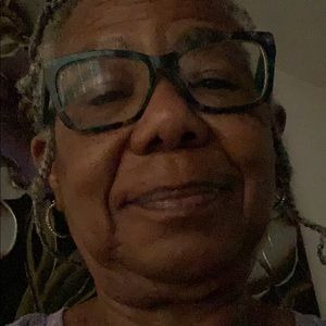 Meet your Posher, Constance